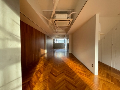 LRBStuw46pLuXZ0JnDF2.jpg?w=940&h=940