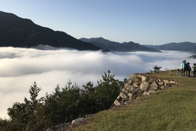 竹田城跡からの雲海の様子