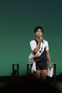 LUK8CXSBvai1vPS4VVAX.jpg?w=940&h=940