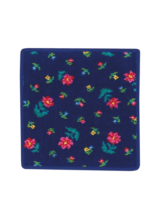 (ハンカチ ¥2,420 25×25cm)