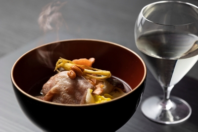 Le3lESzgvdmYdrzBer0m.jpg?w=940&h=940