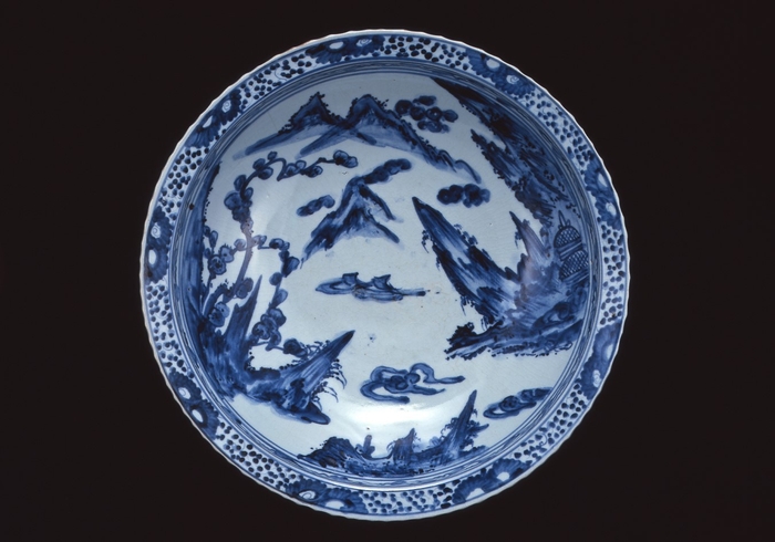 重要文化財 染付山水文大皿 大和文華館蔵