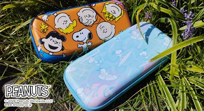 大人気「スヌーピー」デザインのSwitch用ポーチに2種類の新柄が登場！