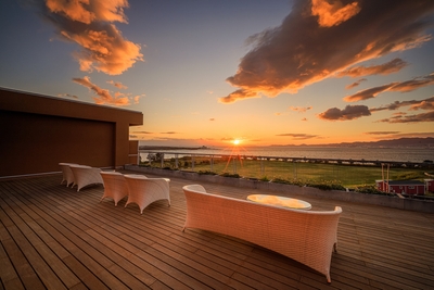 LeUj6JeZSwDGcnUaMfBk.JPG?w=940&h=940