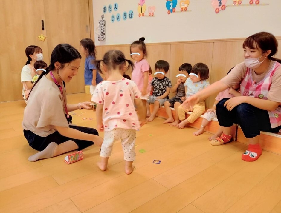 英語で遊んでみよう♪(0~2歳の英語教室)