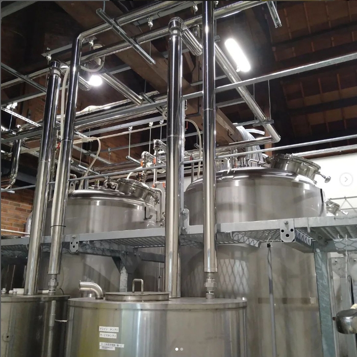 清酒工場(ビールタンクを改造)