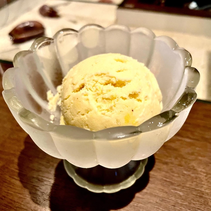 サフラン香るじゃがいもとクリームチーズのアイス