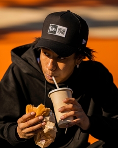 Lp3g1MfqNsbVvF86cKB0.jpg?w=940&h=940