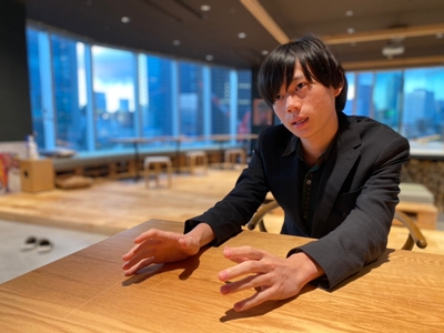 LpwynxYYnAqzr0h1T8AD.jpg?w=940&h=940