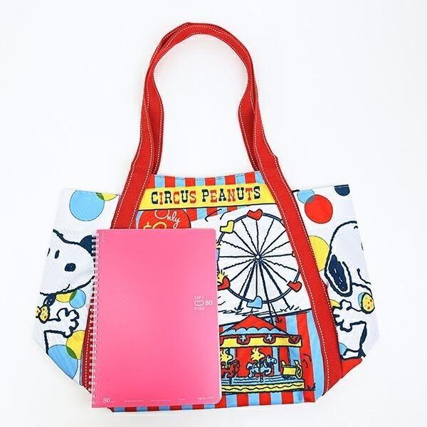 スヌーピーの楽しそうなトートバッグ集