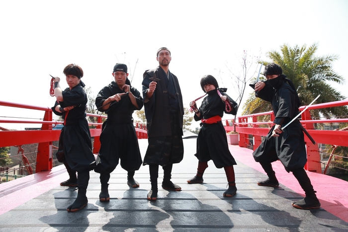 忍者集団「靁凮刄」