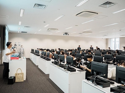 LvV93wuHqCJzhbCrA9jC.jpg?w=940&h=940