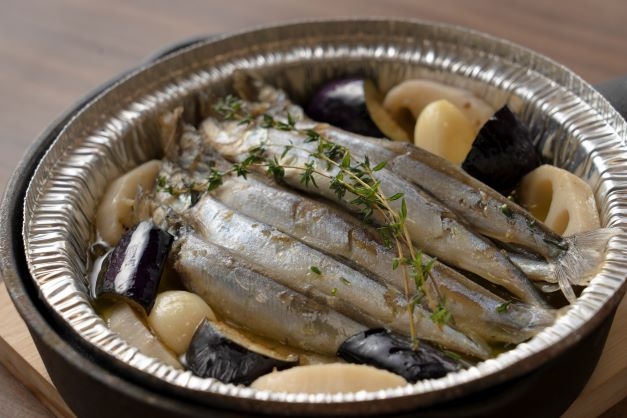 カペリンのアヒージョ(カラフトシシャモ)