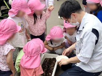 ひまわり彩る夏へ！　医療複合施設 i-Mall 「緑の回廊プロジェクト」 