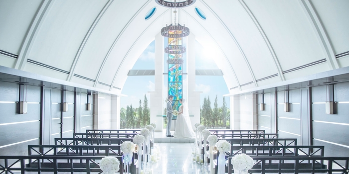 祝福の光が降り注ぐ南館「セントチャペル」