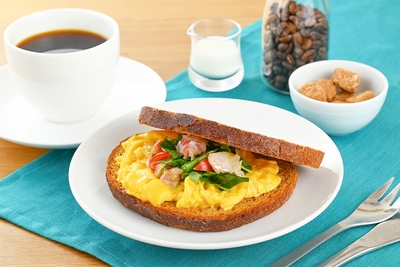 M4BNo1xD0jgFBL0Dqk57.jpg?w=940&h=940