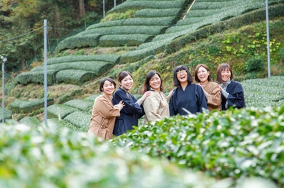 M5hqLZH2M8RPbP7Mnhij.jpg?w=940&h=940