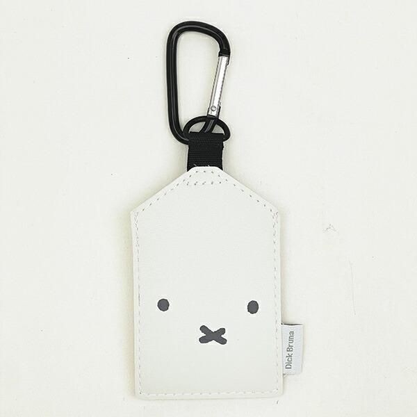 ミッフィーの窓付きタイニーポーチ。パスケースやアクスタ収納にぴったり！