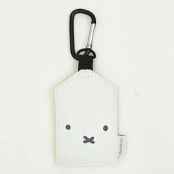 ミッフィーの窓付きタイニーポーチ。パスケースやアクスタ収納にぴったり！