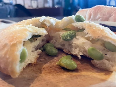 こぼれ枝豆フォカッチャ　