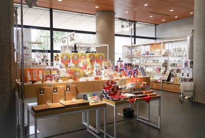 MCNbCILsk8yqitVHrRS5.jpg?w=940&h=940