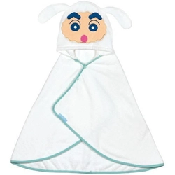 クレヨンしんちゃんのフード付きバスポンチョ。被るだけで可愛いキャラクターになりきれ、吸水速乾と機能性も抜群です。