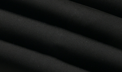 MDeJ8lympHxM7qwT1pa4.jpg?w=940&h=940