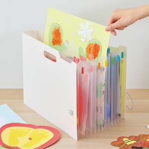 お子様の絵や作品の保管にも最適です。