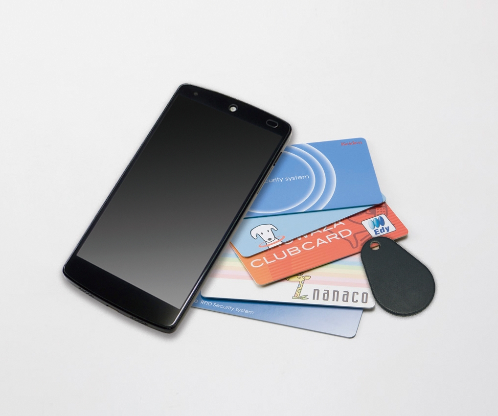 おサイフケータイやICカードなど、身近なものがカギとして登録可能