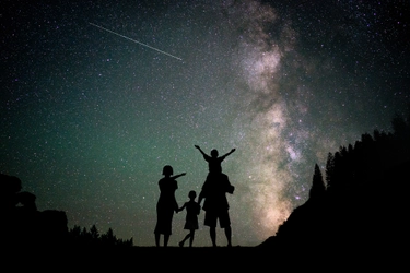 短い夏休みの子供たちに「特別な体験」を！「オンラインジュニア天文合宿」開催！