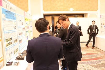 MTJ1zwBOyfPmDc0mYYXu.jpg?w=940&h=940