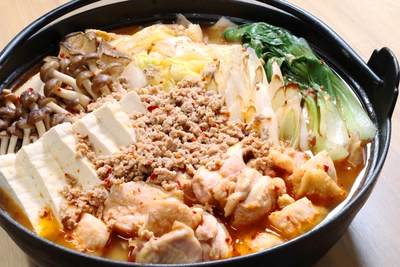 MYBlGrgr3AdmGeKoM3d0.JPG?w=940&h=940