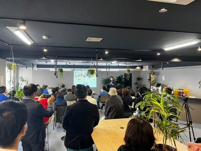 MjTe5Iif2ned4PO02pVb.jpg?w=940&h=940