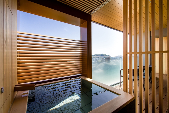 客室の半露天風呂