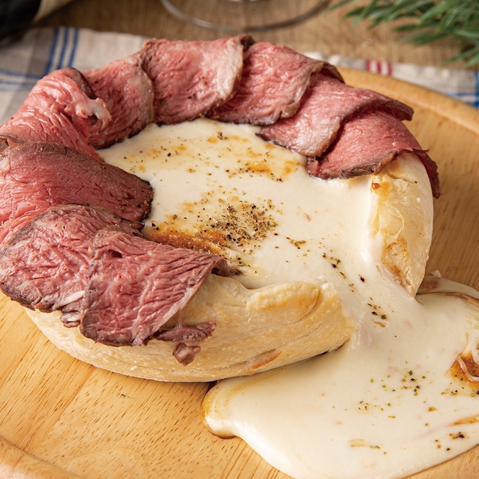 ローストビーフシカゴピザ 1,690円(税込1,859円)