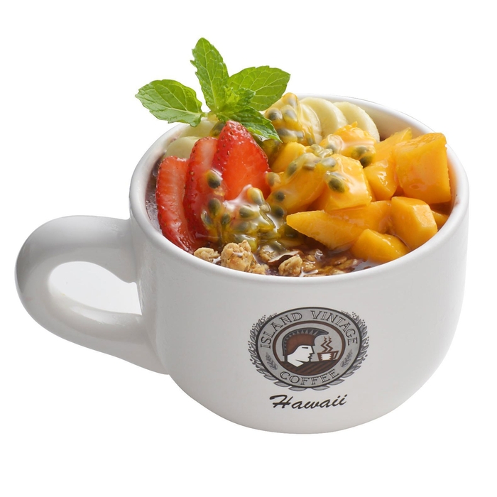 「Liliko'i Moana Bowl【リリコイ モアナ ボウル】」1,000円（税抜）※表参道店を除く3店舗で販売。※リリコイの収穫量に応じて数量限定となる場合があります。