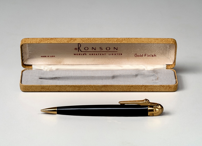 Photo.08 「ペンシライター」(1940年代)