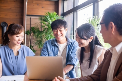 MxsRPxxaFxIL126Tn1v9.jpg?w=940&h=940