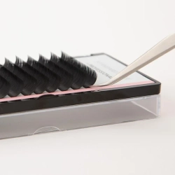  ボリュームラッシュ｜ボリューム感の調節が可能なエクステンション