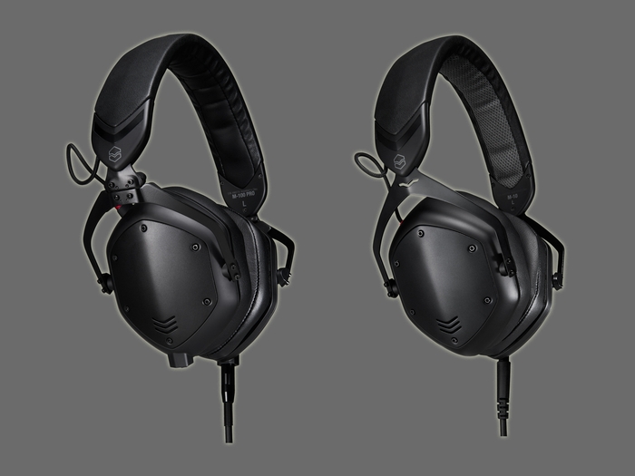 『M-100 PRO』(左)と『M-10』(右)