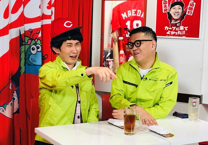 ただの同僚とは思えないほど、息もぴったり...知る人ぞ知る、あのキャラも!?