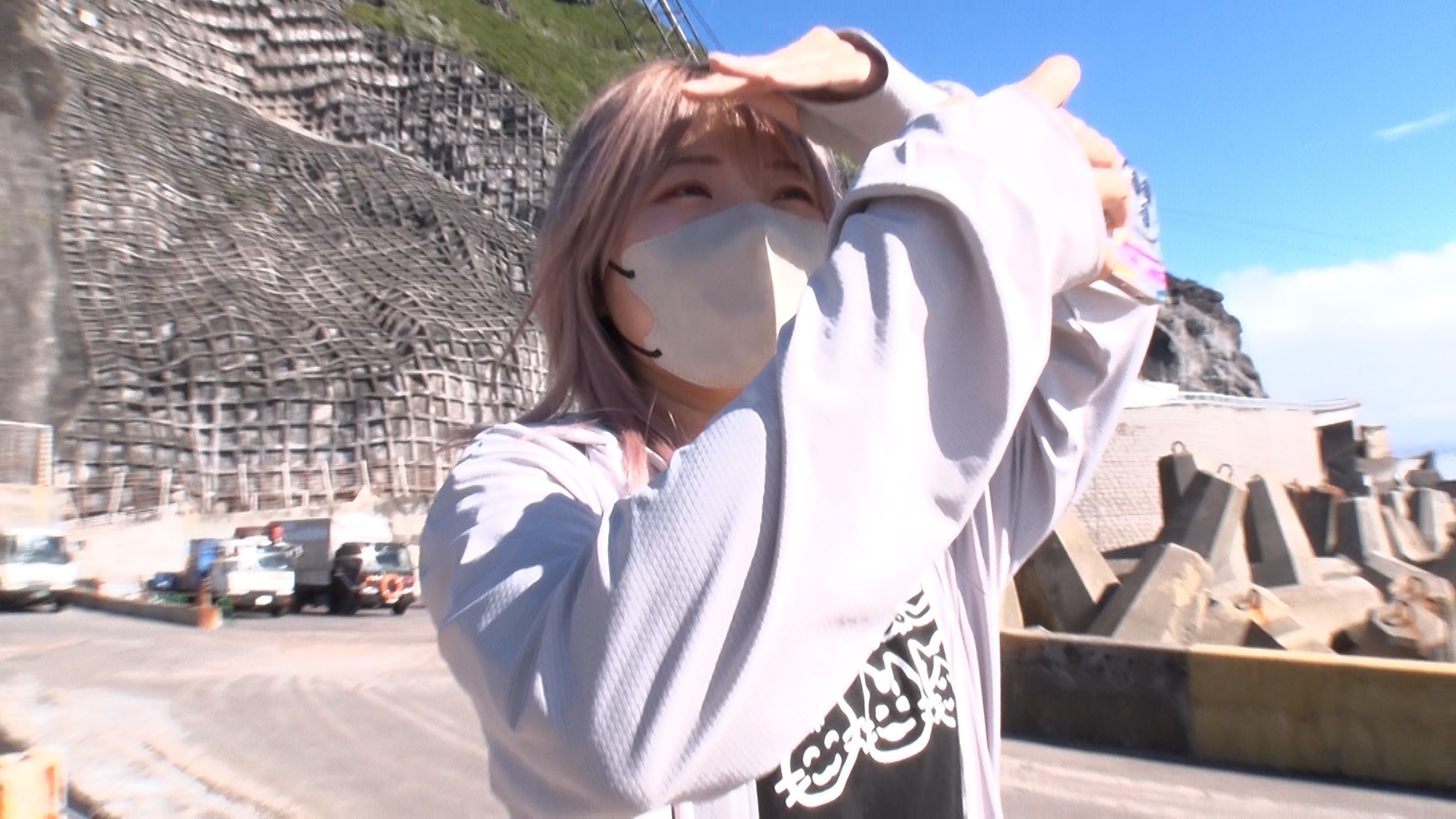 青ヶ島で稼ぐ女性の正体は?