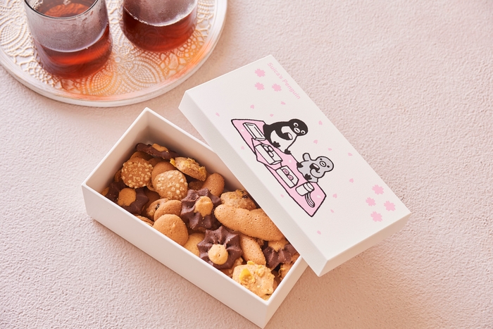 お弁当箱活用例:クッキーなどの焼き菓子やスイーツを詰めればティータイムにもぴったり♪