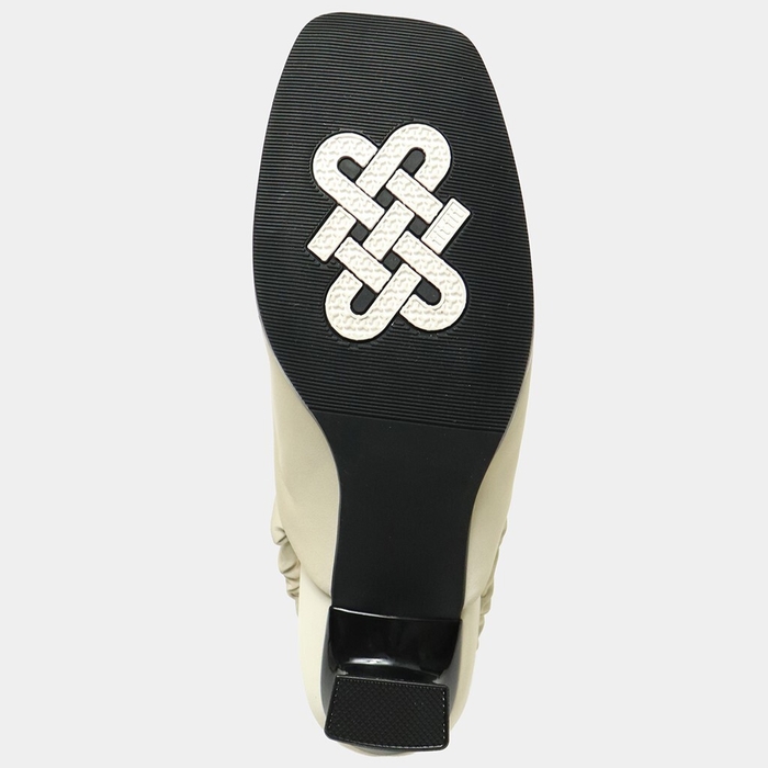 滑りにくい靴底意匠