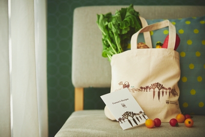 NIvanE8zC9tbKGTzamxj.jpg?w=940&h=940