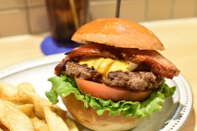 NJhTaGoqKgiJmL3rRIsj.jpg?w=940&h=940