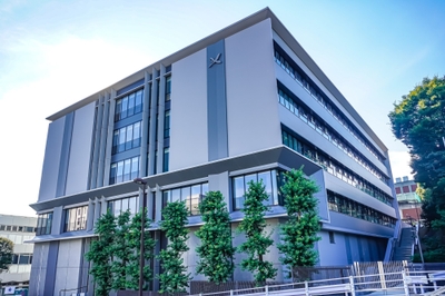 NK4UgfFhN1bTCn42I14F.jpg?w=940&h=940