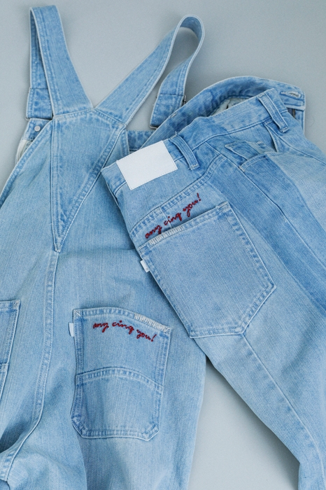 デニムオーバーオール¥14,300税込 ・デニムパンツ¥12,650税込