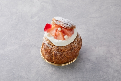 白桃のシュークリーム