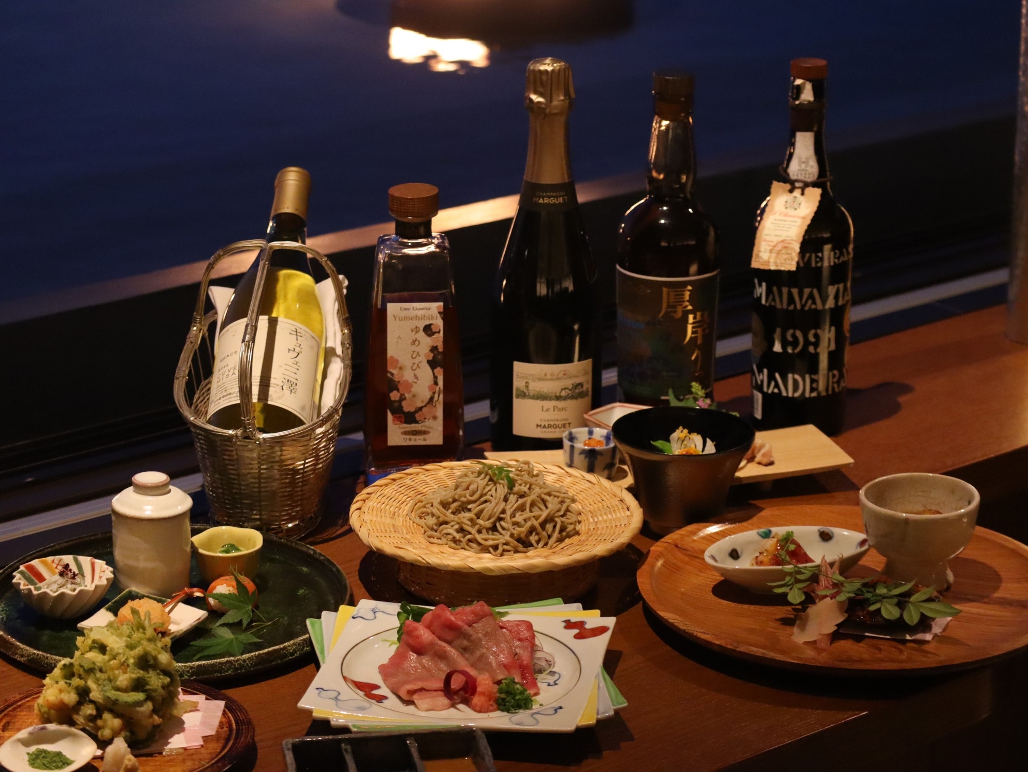 蕎麦と美酒に酔いしれる、淡路島での特別な夜
モダン蕎麦割烹「Oh-SOBAR」1周年記念イベント6月6日限定開催
